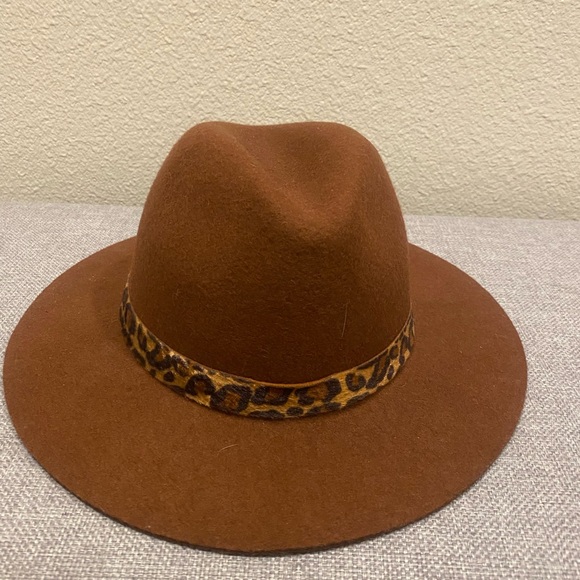 Little cute hat - Picture 3 of 5